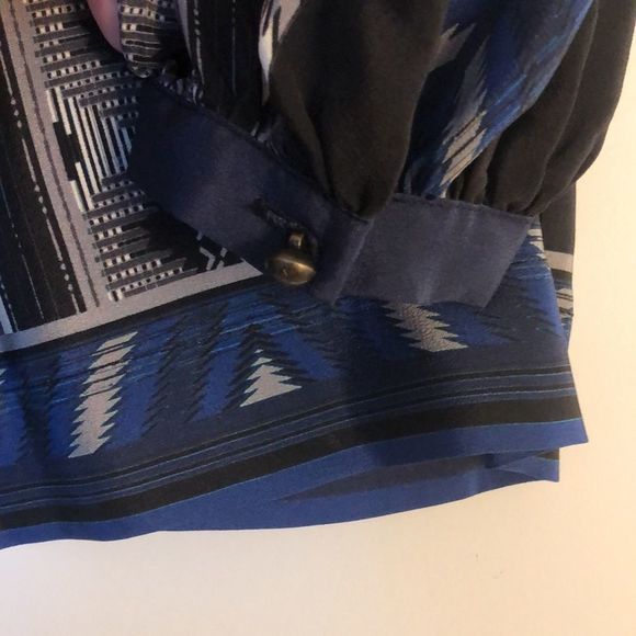 4/$20 🍂 Twelfth Street Designer Silk Top - Picture 9 of 13